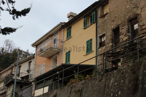 pentavano in vendita a Neirone