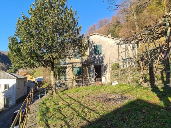appartamento in vendita a Neirone in zona Corsiglia