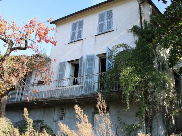 casa indipendente in vendita a Neirone