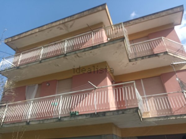 casa indipendente in vendita a Neirone in zona Corsiglia