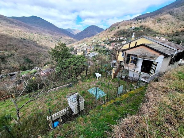 casa semindipendente in vendita a Neirone