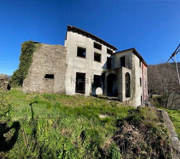 casale in vendita ad Orero