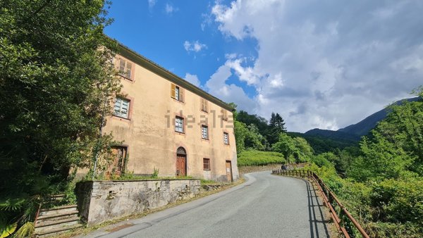 casale in vendita ad Orero