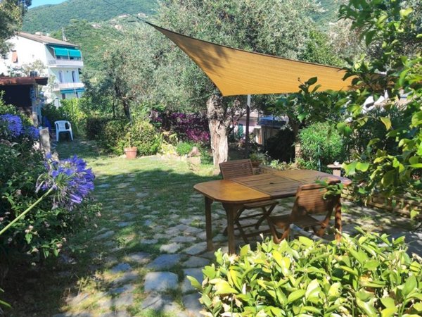 casa indipendente in vendita a Pieve Ligure