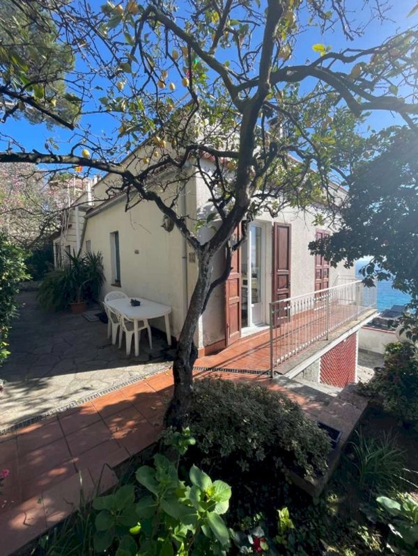 casa indipendente in vendita a Pieve Ligure