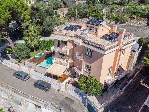 casa indipendente in vendita a Pieve Ligure
