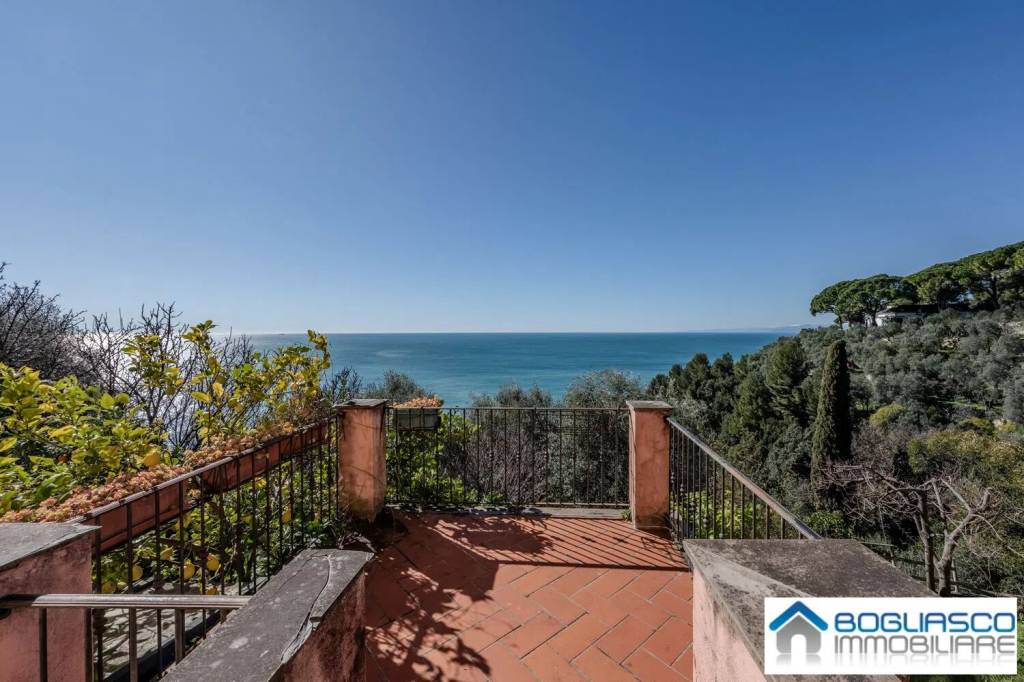casa indipendente in vendita a Pieve Ligure