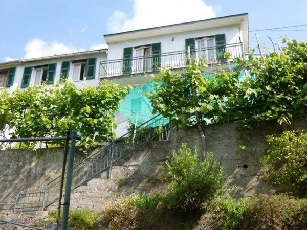 casa indipendente in vendita a Rapallo
