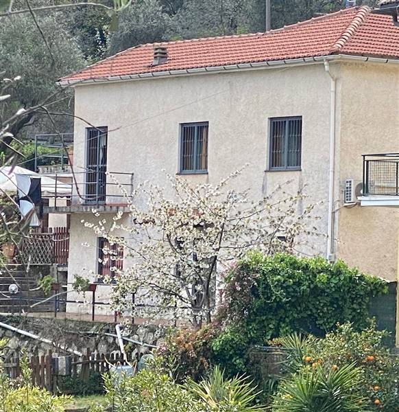 casa indipendente in vendita a Rapallo in zona San Martino di Noceto