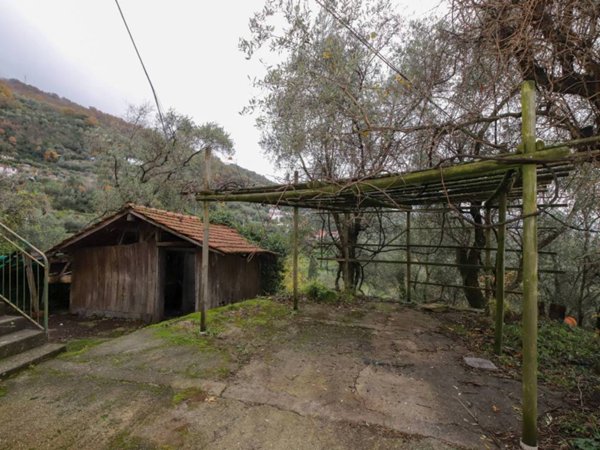 appartamento in vendita a Rapallo in zona Santa Maria del Campo