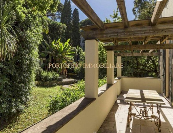 casa indipendente in vendita a Rapallo