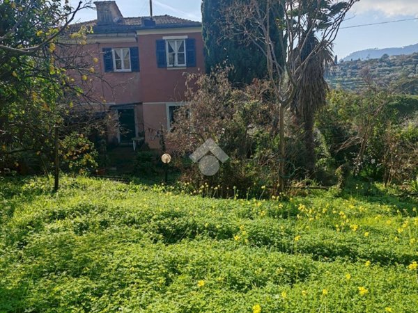 casa indipendente in vendita a Rapallo in zona San Michele di Pagana