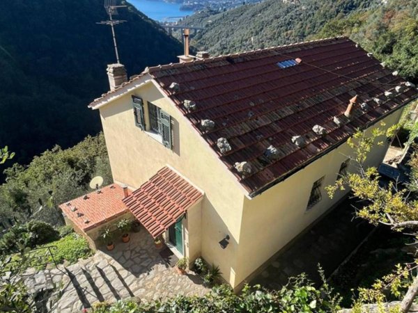 casa indipendente in vendita a Rapallo