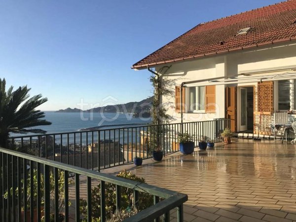 appartamento in vendita a Rapallo