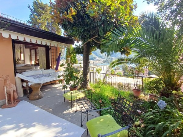 casa indipendente in vendita a Rapallo in zona San Michele di Pagana