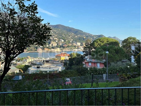appartamento in vendita a Rapallo in zona San Michele di Pagana