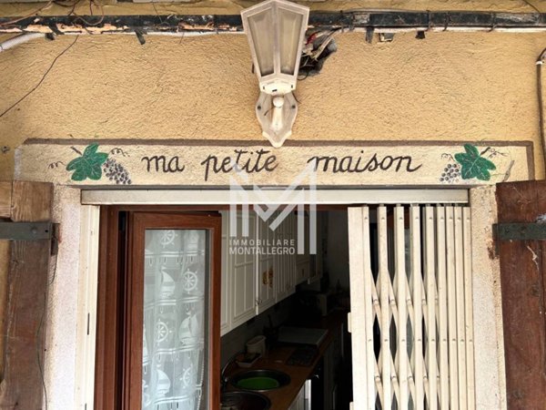 appartamento in vendita a Rapallo in zona Sant'Andrea di Foggia