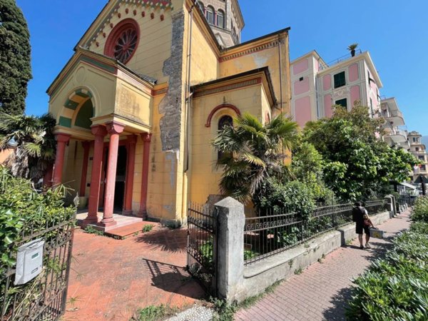 intera palazzina in vendita a Rapallo in zona San Michele di Pagana