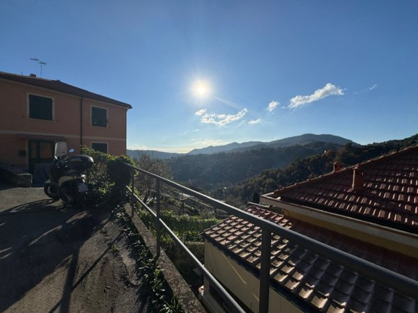 casa indipendente in vendita a Rapallo in zona San Martino di Noceto