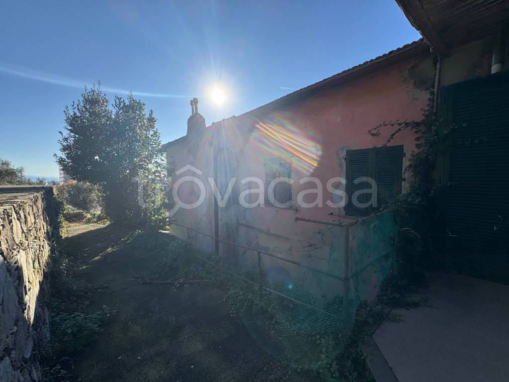 casale in vendita a Rapallo in zona San Martino di Noceto