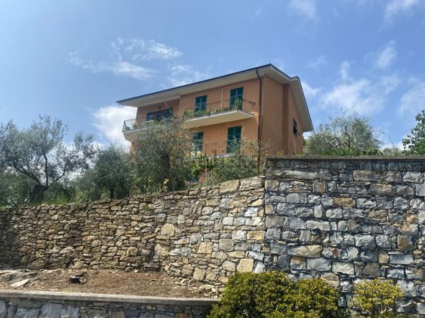 appartamento in vendita a Rapallo in zona San Massimo