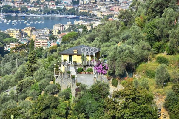 casa indipendente in vendita a Rapallo