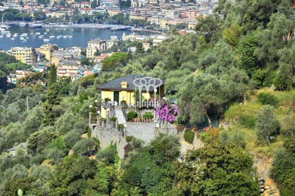 casa indipendente in vendita a Rapallo