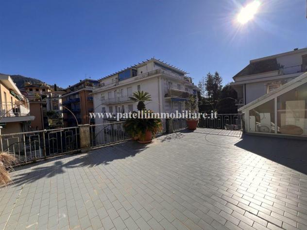 appartamento in vendita a Rapallo in zona San Michele di Pagana