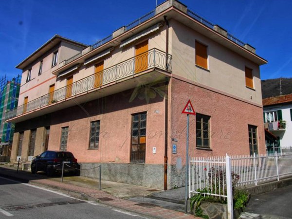 locale commerciale in vendita a Rapallo in zona San Martino di Noceto