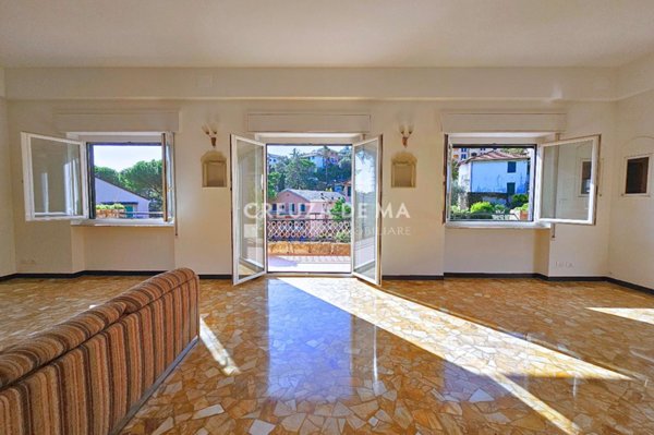 casa indipendente in vendita a Rapallo in zona San Michele di Pagana