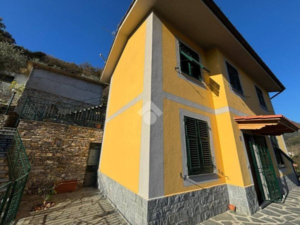 casa indipendente in vendita a Rapallo