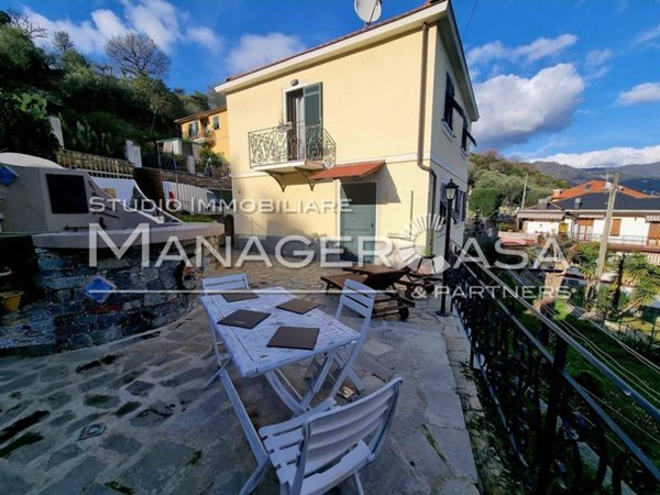 casa indipendente in vendita a Rapallo in zona San Massimo