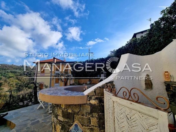 casa indipendente in vendita a Rapallo in zona San Massimo