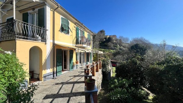 casa indipendente in vendita a Rapallo