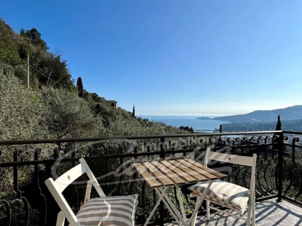 casa indipendente in vendita a Rapallo