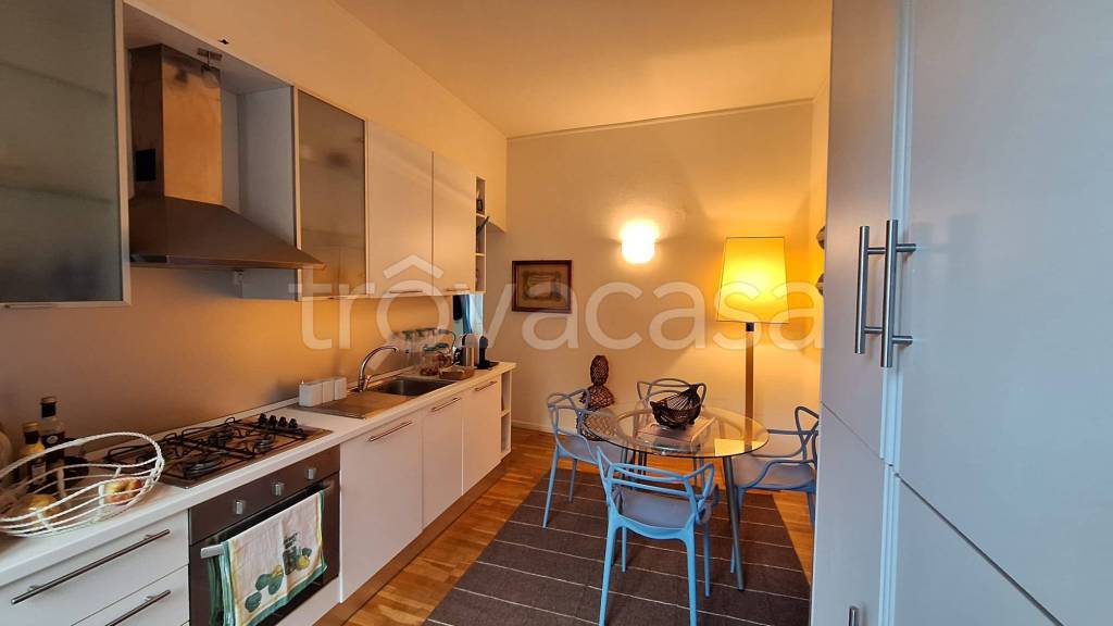 appartamento in vendita a Rapallo in zona Montallegro