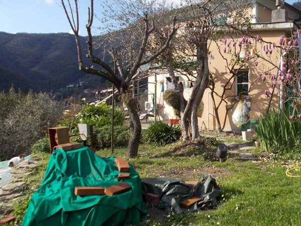 appartamento in vendita a Rapallo in zona Sant'Andrea di Foggia