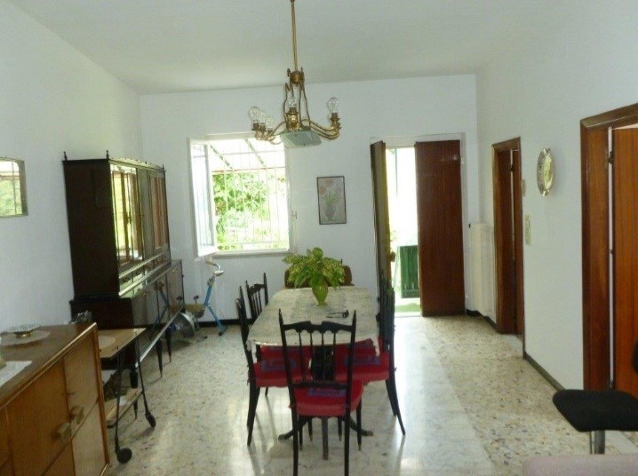 casa indipendente in vendita a Rapallo in zona Sant'Andrea di Foggia