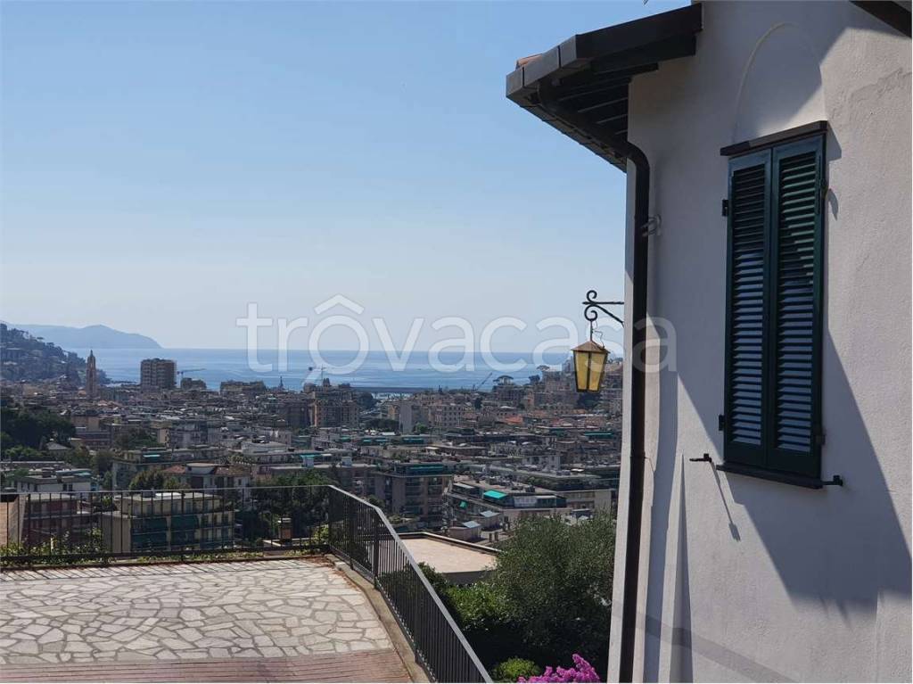 casa indipendente in vendita a Rapallo