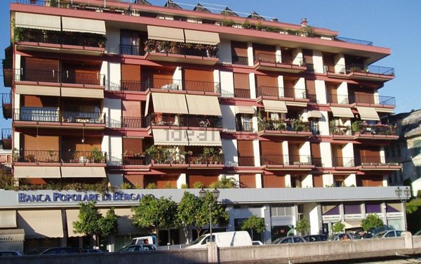 locale commerciale in vendita a Rapallo