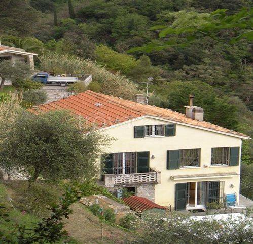 casa indipendente in vendita a Rapallo in zona Montallegro