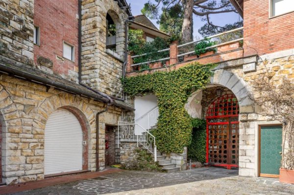appartamento in vendita a Rapallo in zona San Michele di Pagana