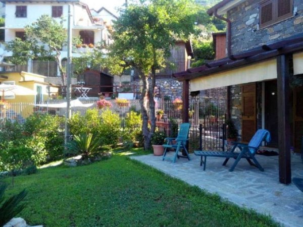 casa indipendente in vendita a Rapallo