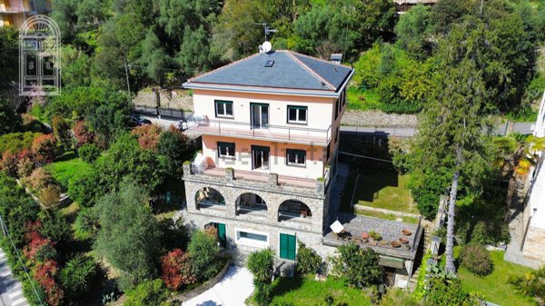 casa indipendente in vendita a Rapallo in zona San Michele di Pagana