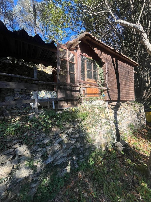 appartamento in vendita a Rapallo in zona San Maurizio di Monti