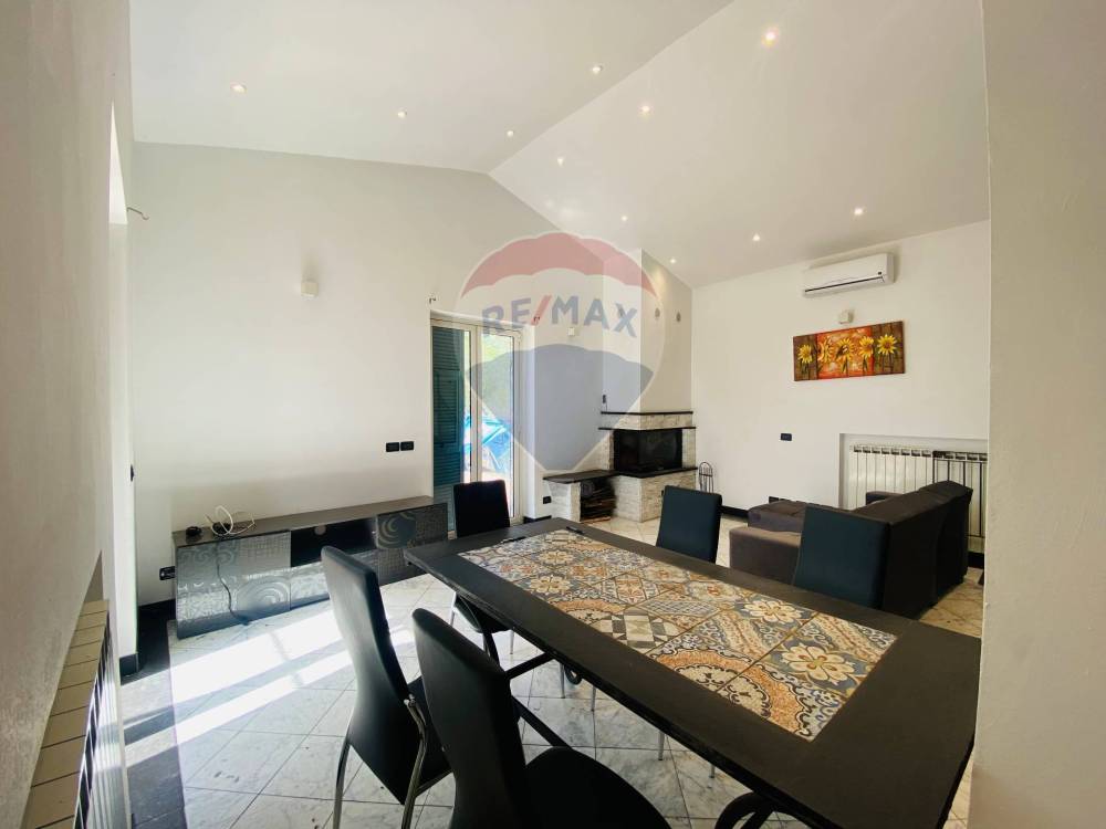casa indipendente in vendita a Rapallo