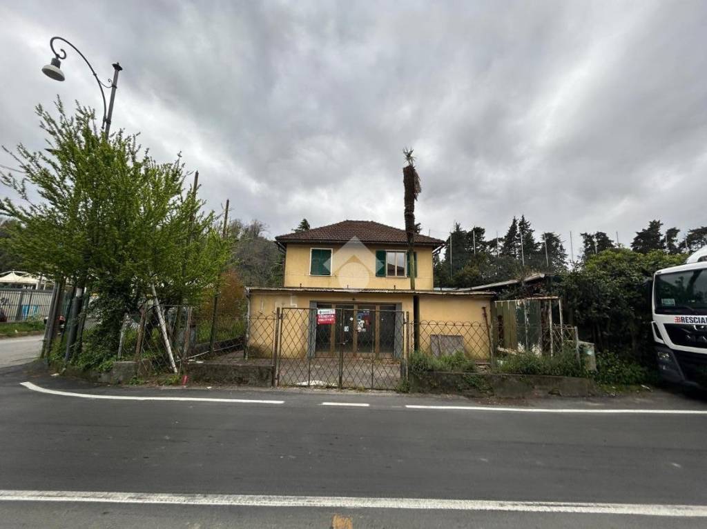 negozio in vendita a Rapallo in zona San Martino di Noceto