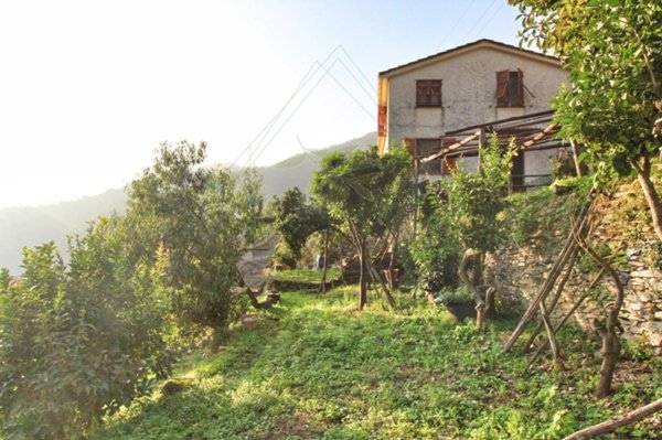 casa indipendente in vendita a Rapallo