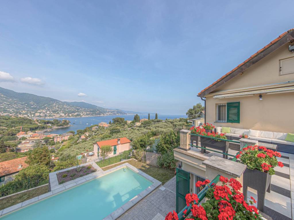 casa indipendente in vendita a Rapallo in zona San Michele di Pagana