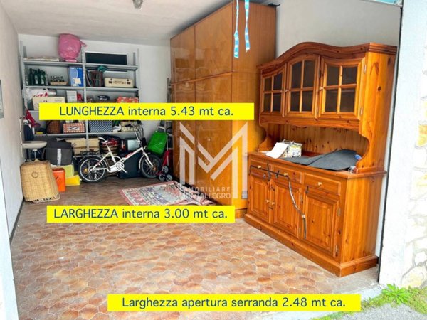 locale di sgombero in vendita a Rapallo